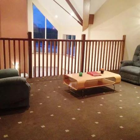 度假居 Modern 5br Country Manor