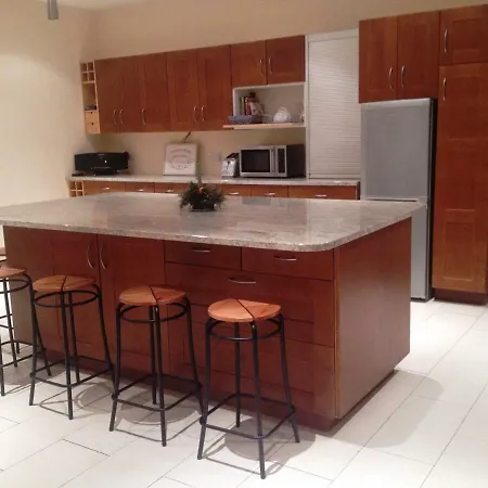 Modern 5br Country Manor Holiday home *