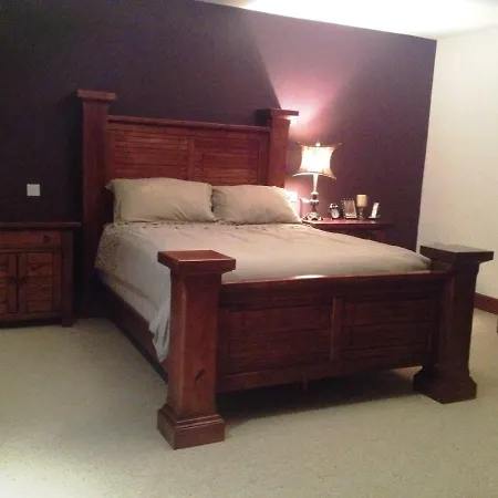 Modern 5br Country Manor Holiday home *