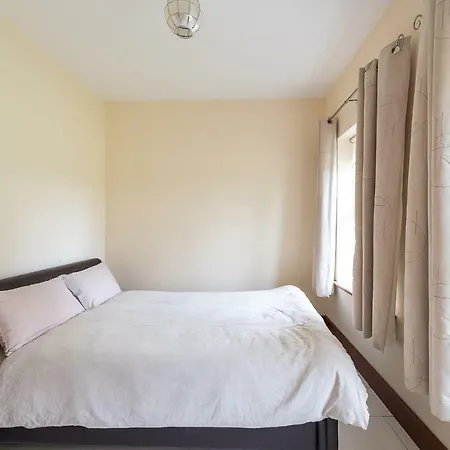 度假居 Modern 5br Country Manor 穆林加尔
