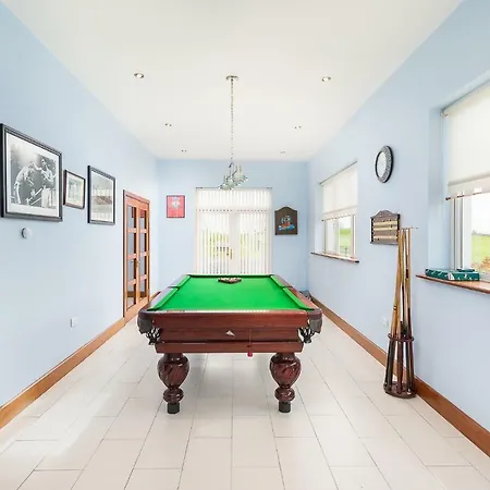 Modern 5br Country Manor Holiday home *