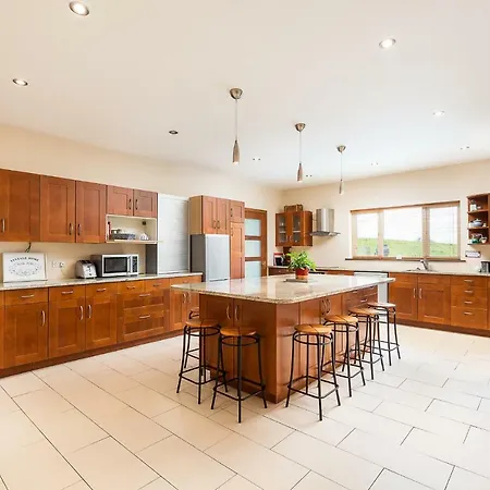 Modern 5br Country Manor * Mullingar